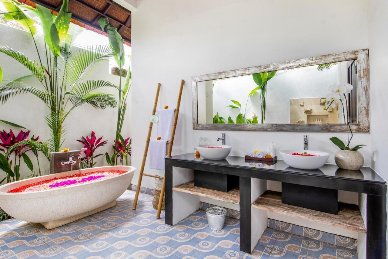 Villa Joyosa Seminyak  Exterior photo
